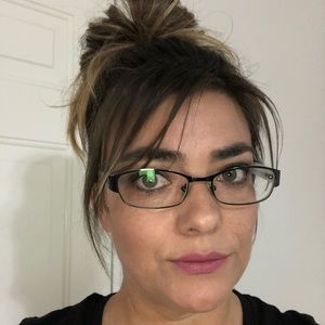 Meet your Posher, Angela